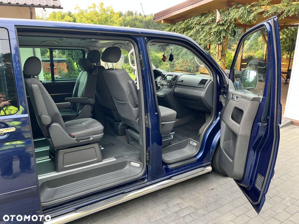Volkswagen Multivan - 6