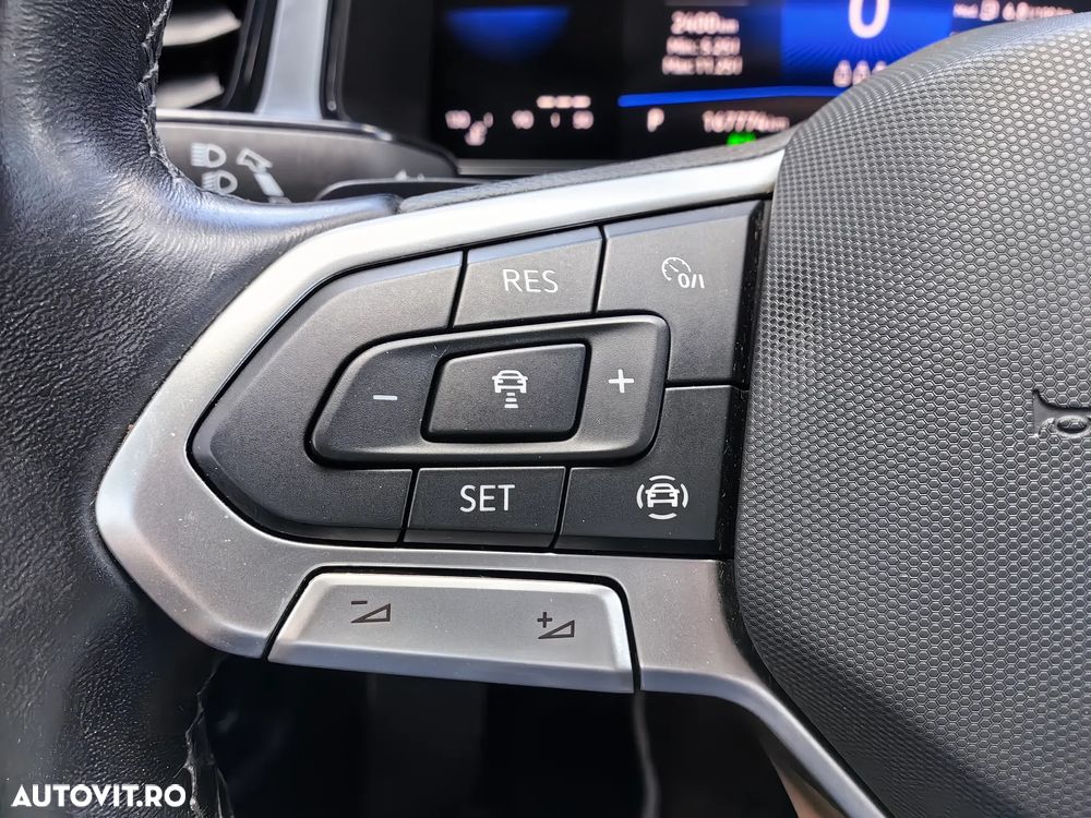 Volkswagen T-Roc 2.0 TDI SCR DSG Life - 23