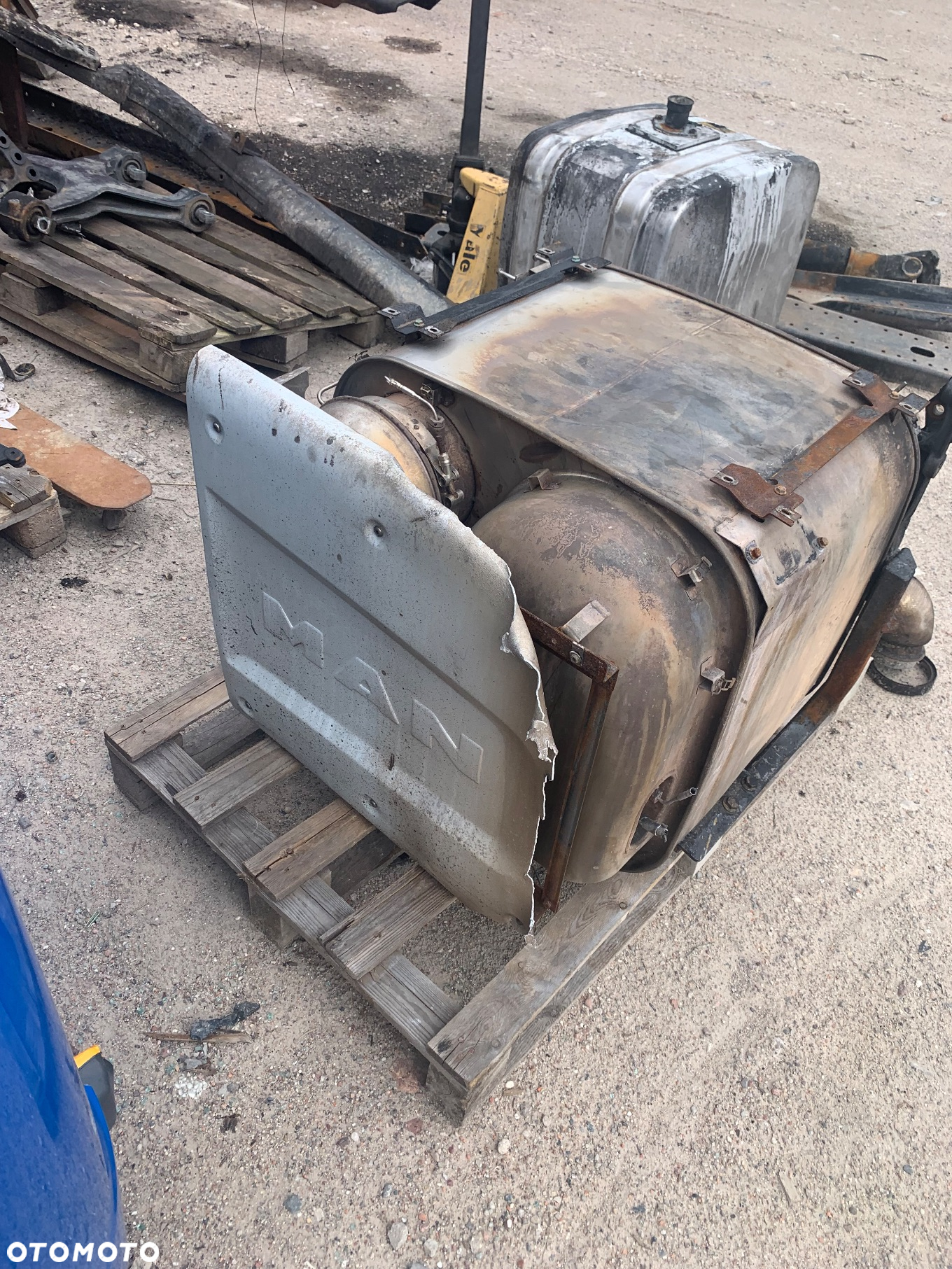 MAN TGX TGS Katalizator DPF 81151036131 - 4