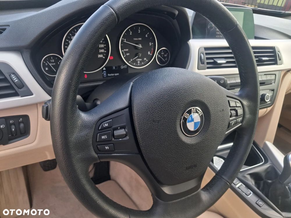 BMW 3GT 318d Luxury Line - 19