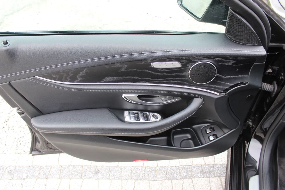 Mercedes-Benz Klasa E - 14