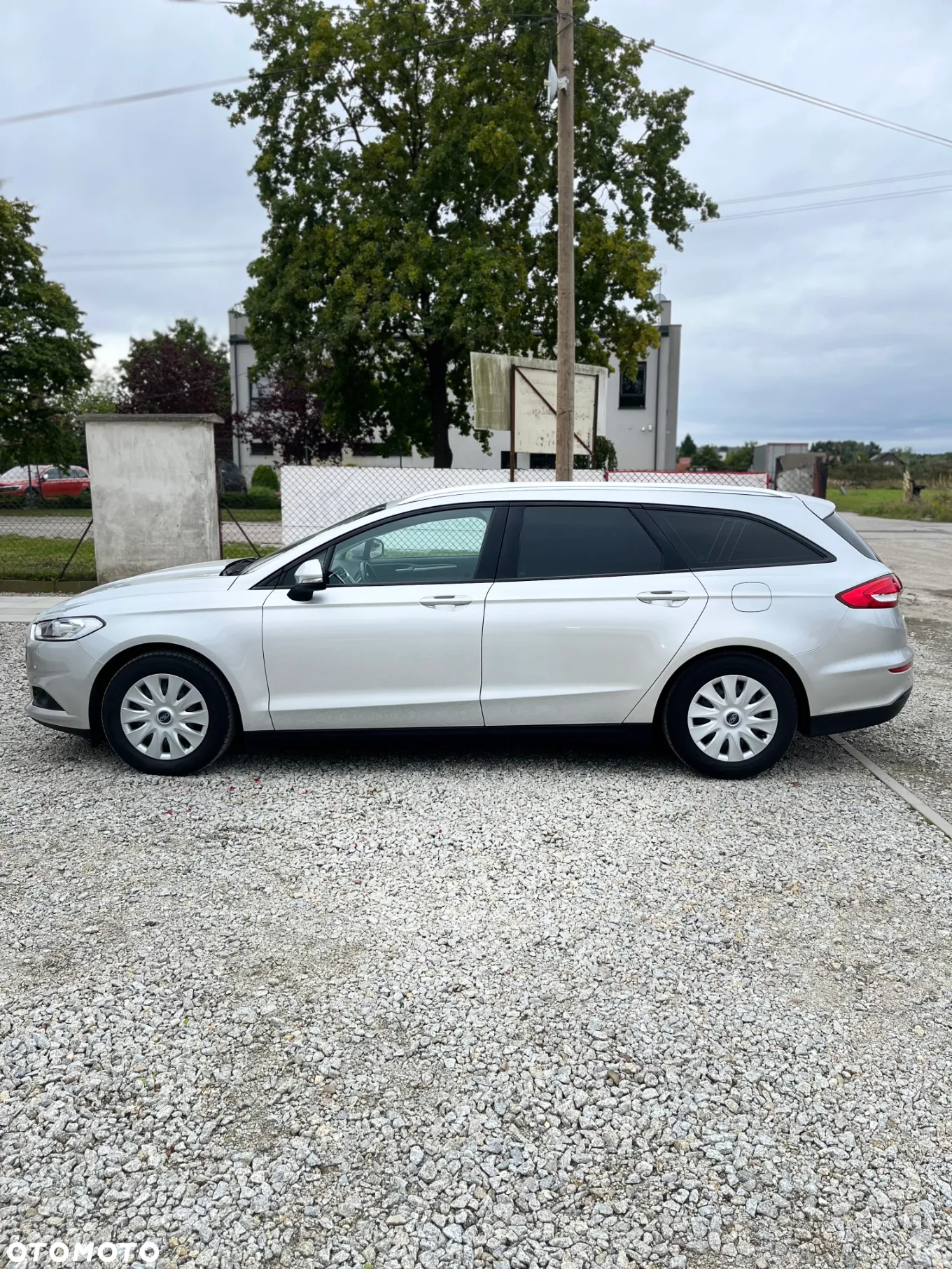 Ford Mondeo - 8