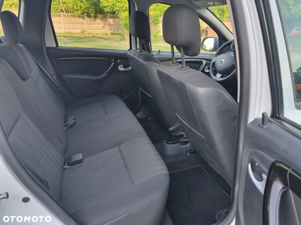 Dacia Duster 1.6 16V 105 4x4 Prestige - 27