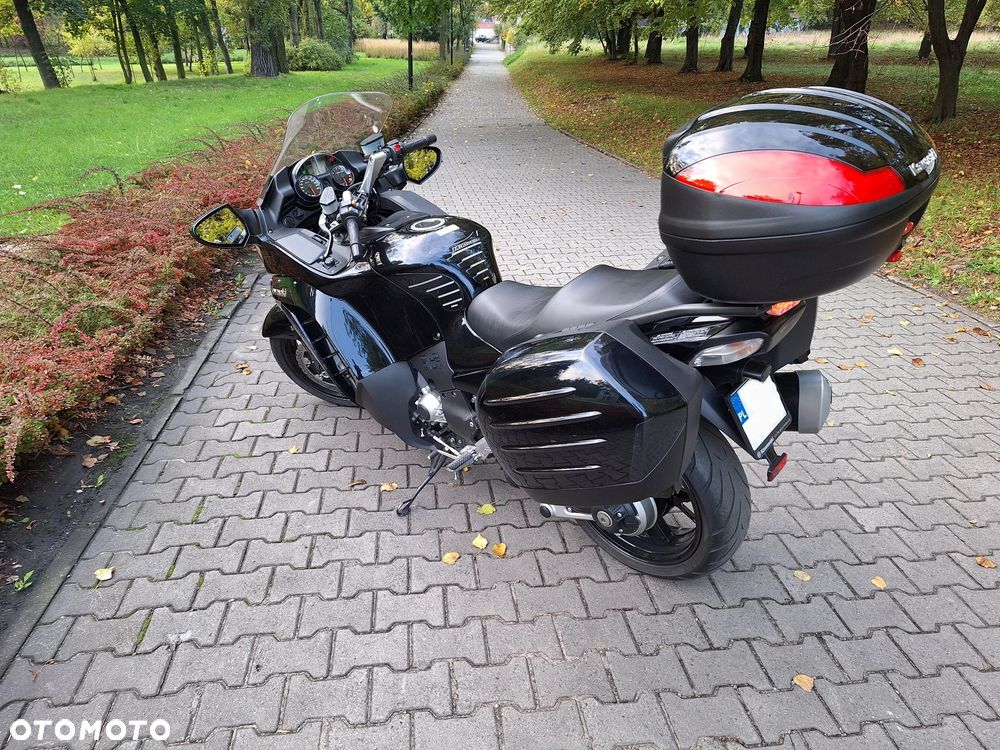 Kawasaki GTR - 11