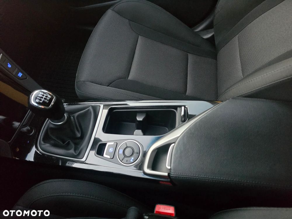 Hyundai i40 Kombi blue 1.7 CRDi Premium - 18