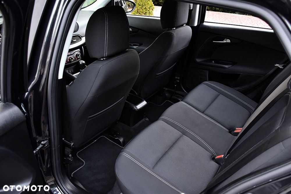 Fiat Tipo 1.4 T-Jet 16v Lounge - 24