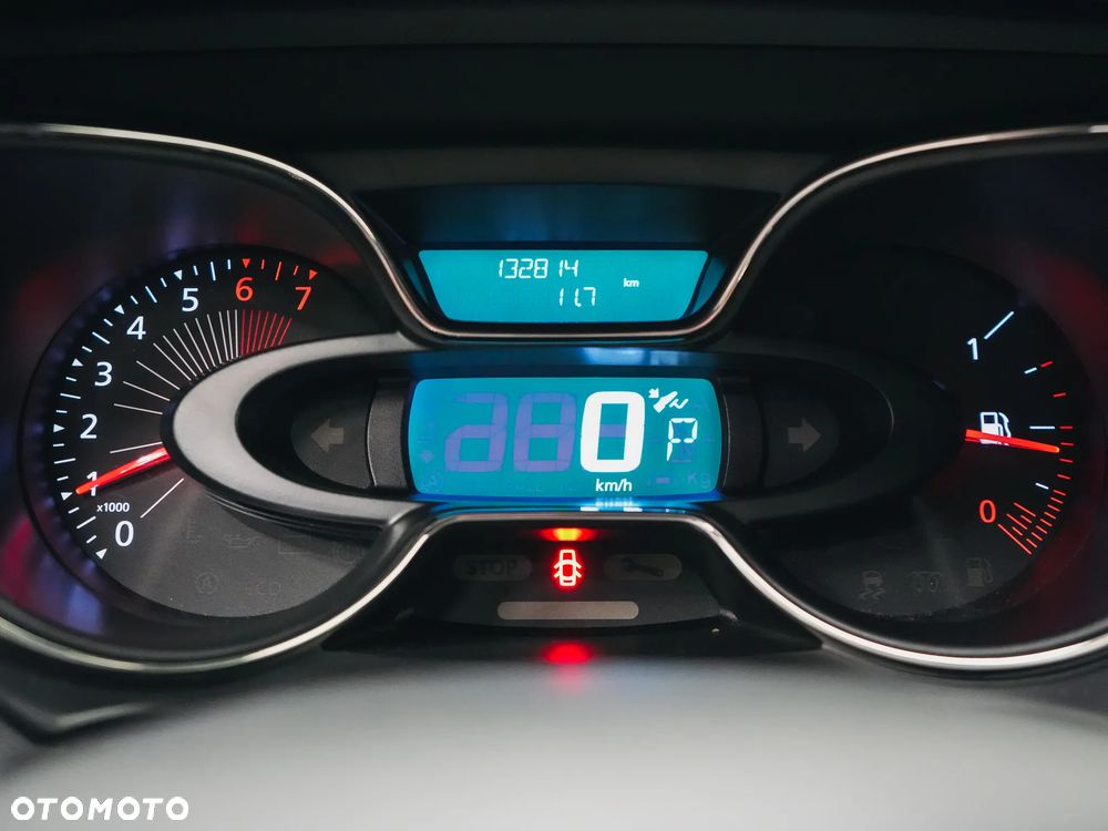 Renault Captur - 19