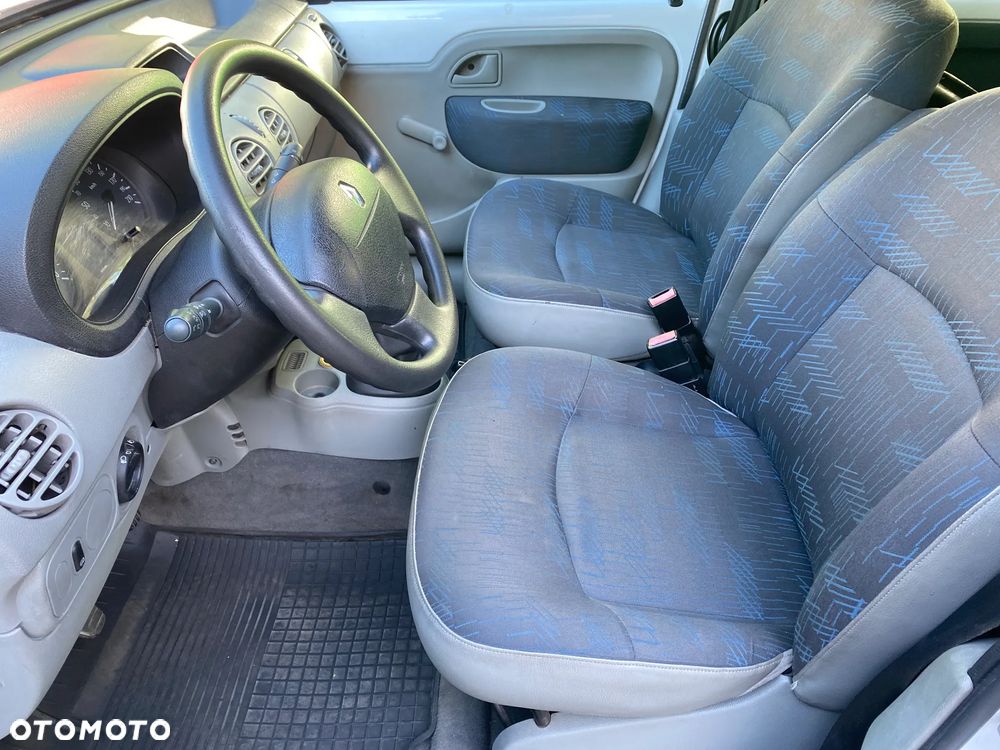 Renault Kangoo 1.5 DCI - 10