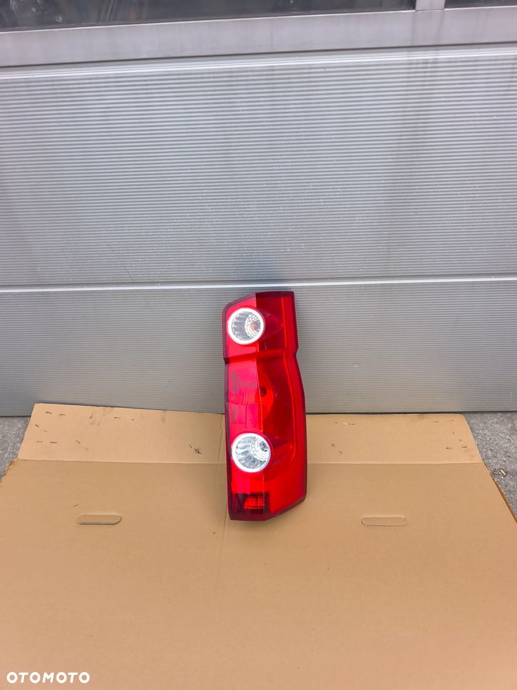 Lampa tył prawa VW Crafter I 06-16r 2e0945096 - 1