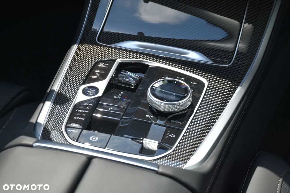 BMW X5 xDrive30d mHEV Individual Edition sport - 22