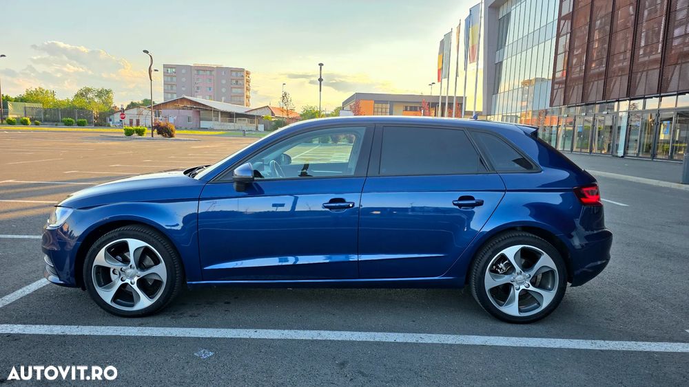 Audi A3 Sportback 1.6 TDI ultra Attraction - 4