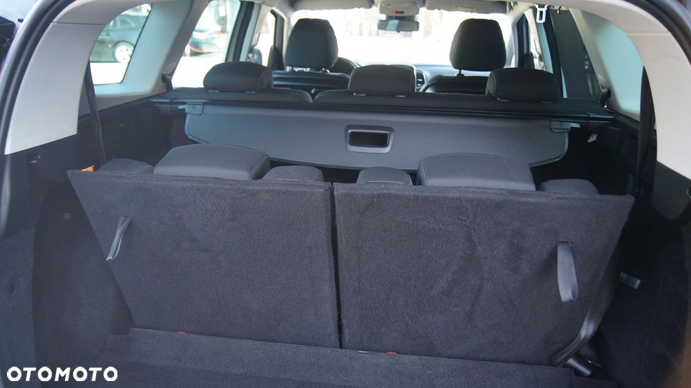 Renault Grand Scenic - 18
