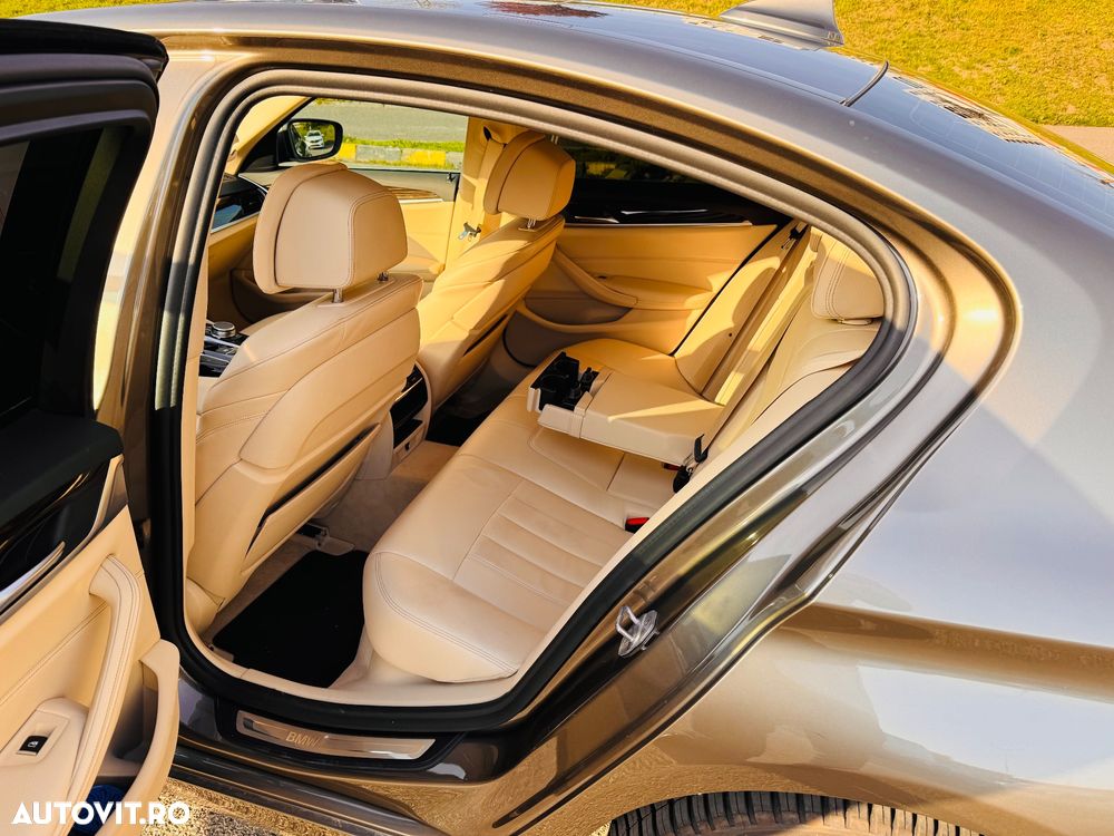 BMW Seria 5 530i Aut. - 10
