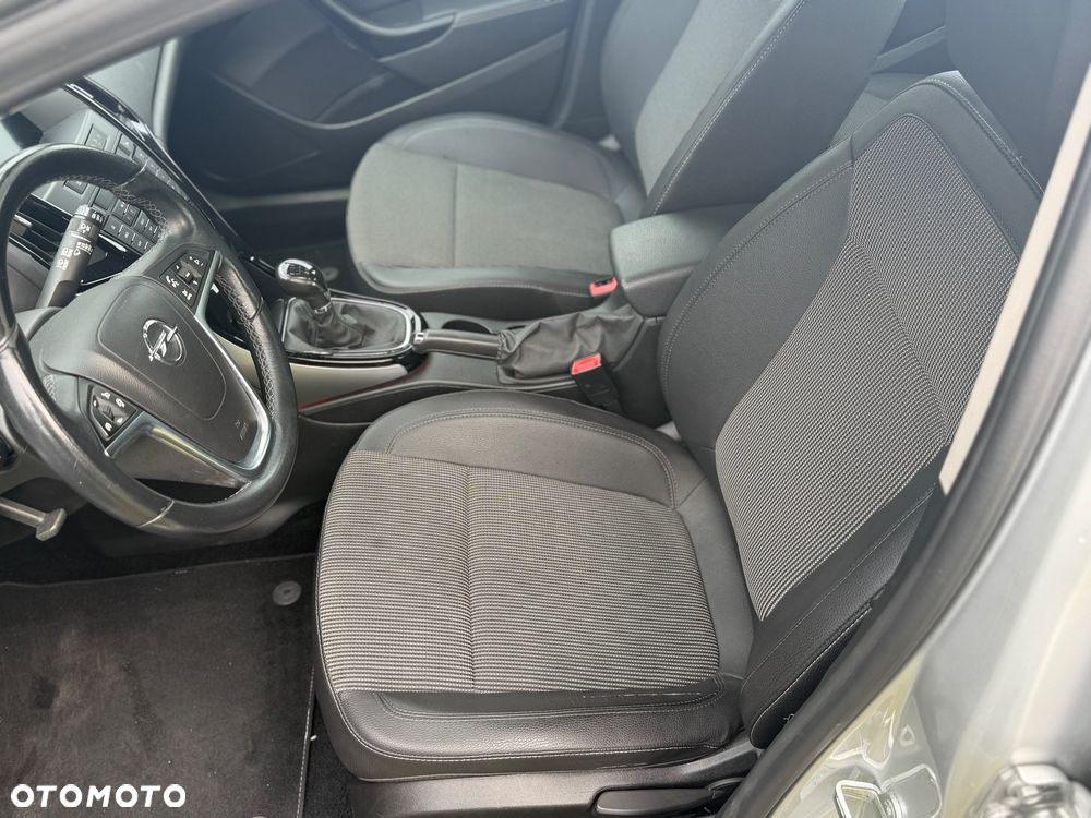 Opel Astra 1.4 Turbo Active - 11