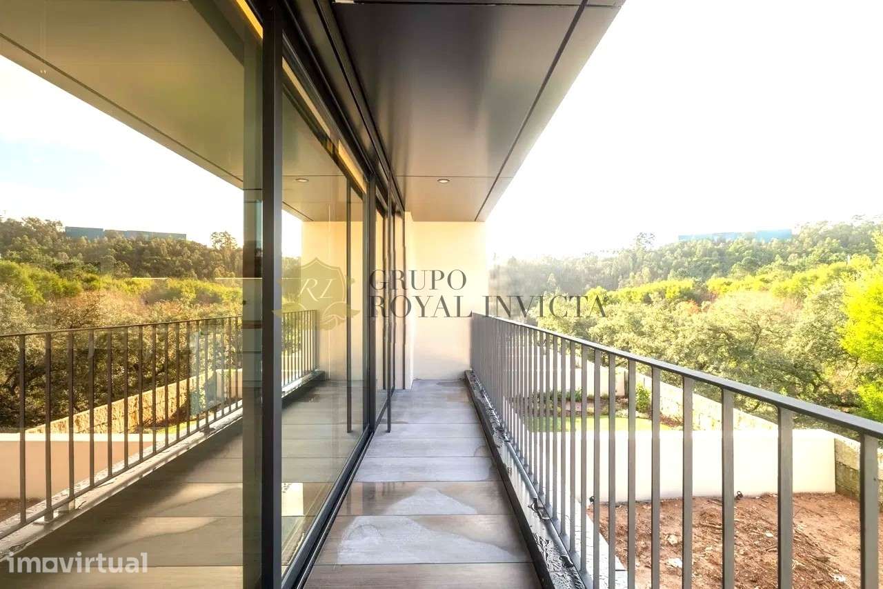 Moradia T3 de Luxo em São Pedro da Cova | Jardim, Terraço, 3 Suites e - Grande imagem: 4/41
