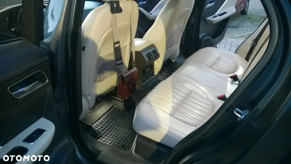 Jaguar F-Pace 2.0 i4D AWD Prestige - 12