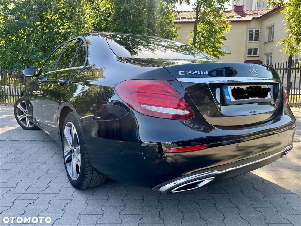 Mercedes-Benz Klasa E 220 d 9G-TRONIC - 2