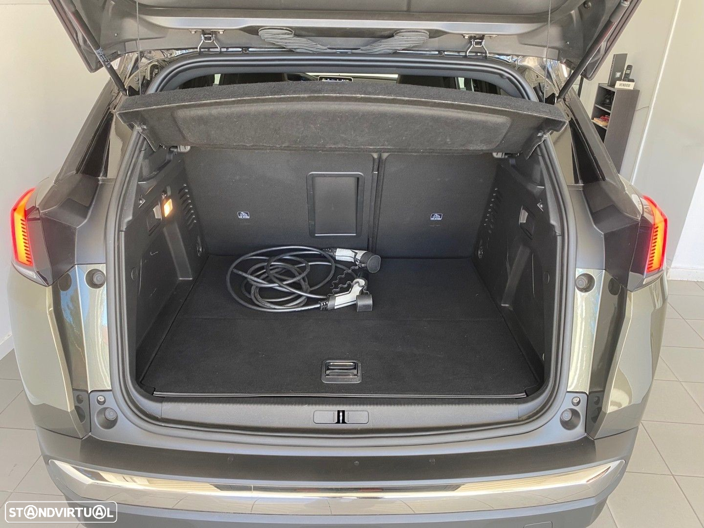 Peugeot 3008 1.6 Hybrid GT Line e-EAT8 - 51