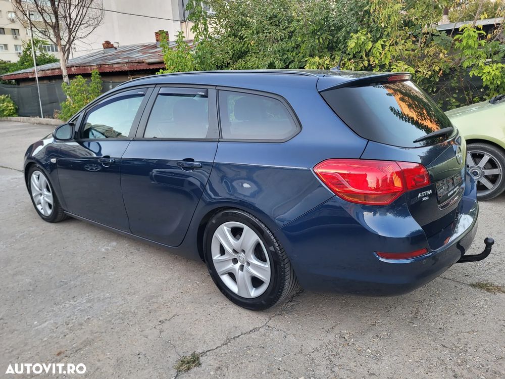 Opel Astra 1.7 CDTI DPF Edition Sport - 2