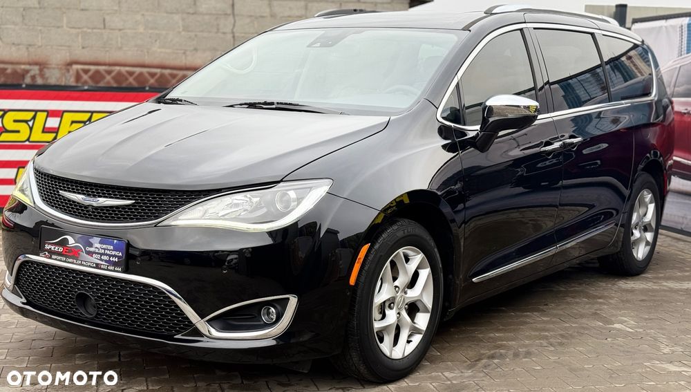 Chrysler Pacifica - 5