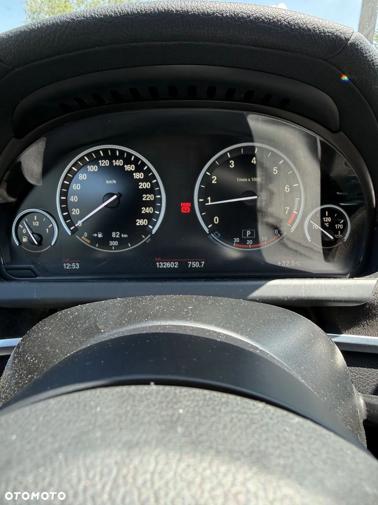 BMW Seria 6 650i - 11