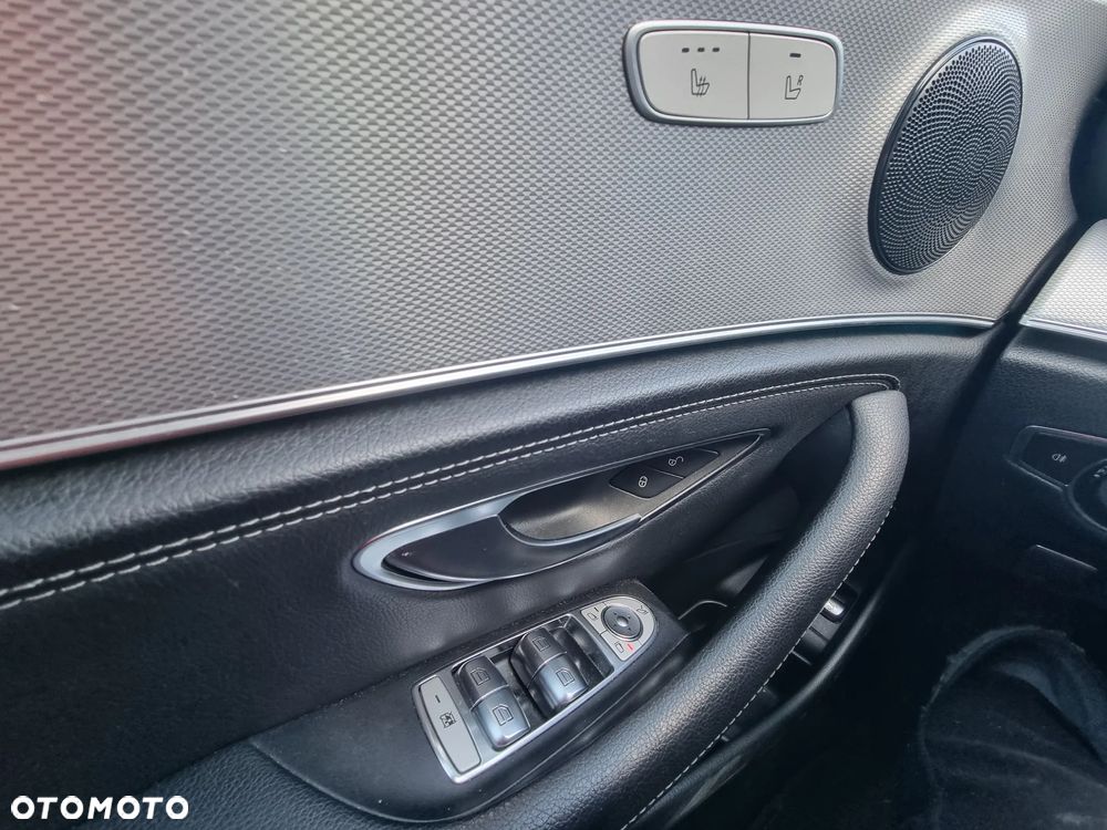 Mercedes-Benz Klasa E - 10