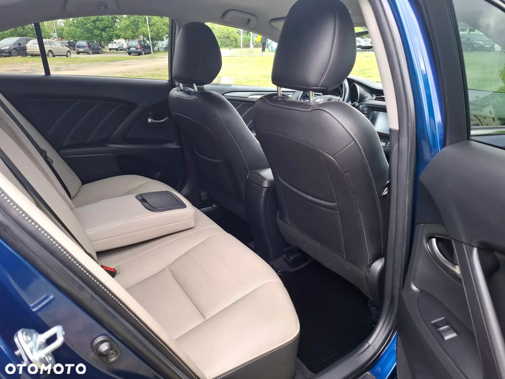 Toyota Avensis 1.8 Selection - 20