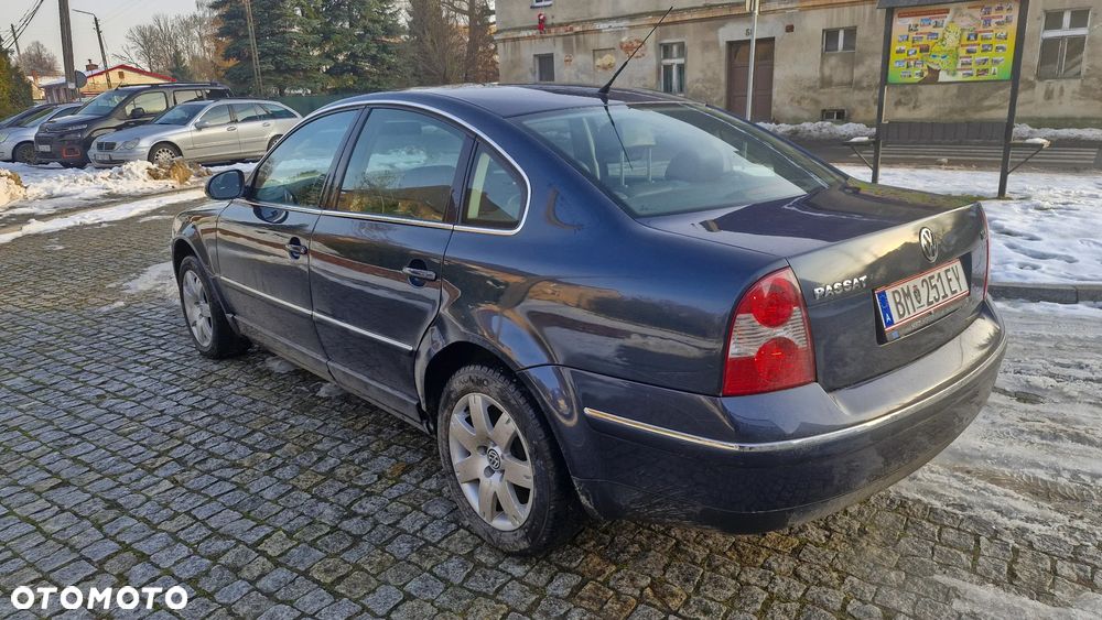 Volkswagen Passat 1.9 TDI Exclusive - 9
