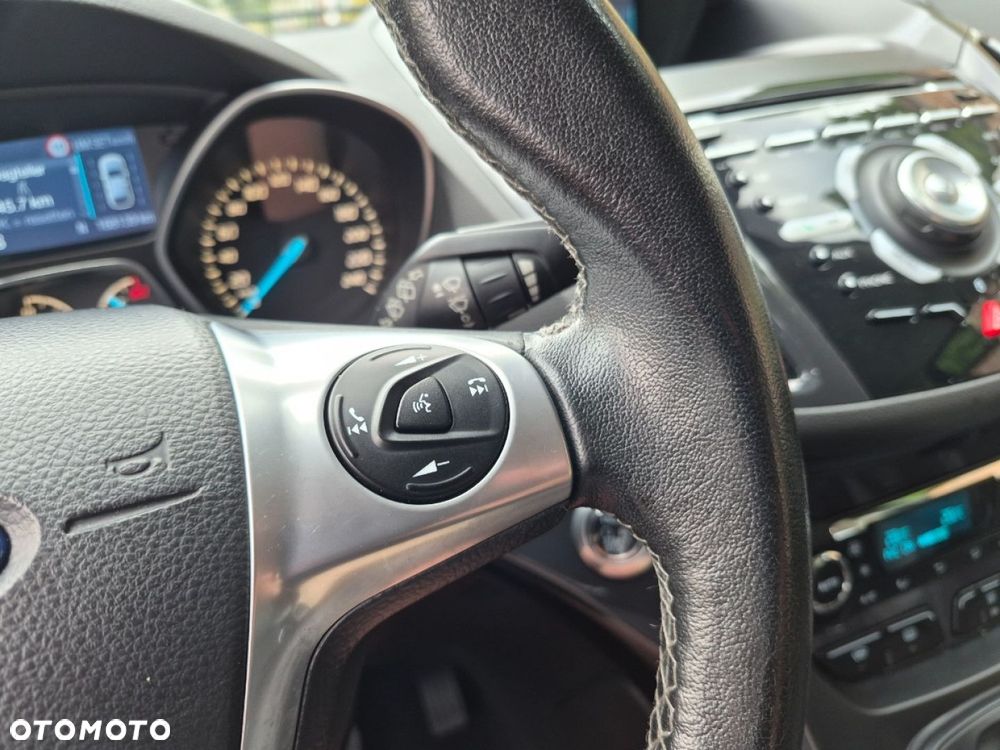 Ford Kuga - 16