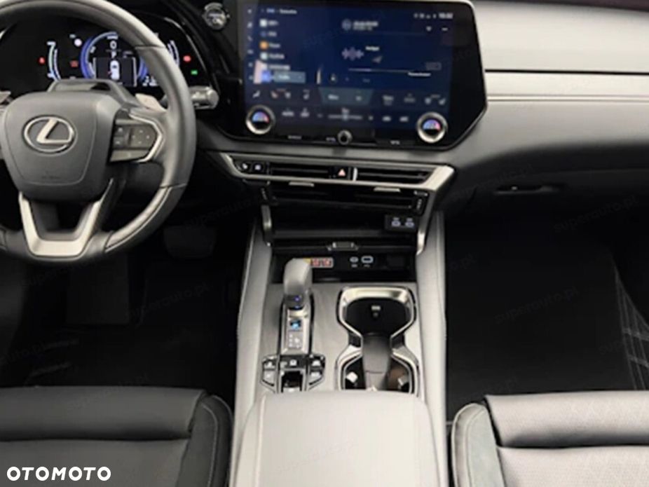 Lexus RX - 8