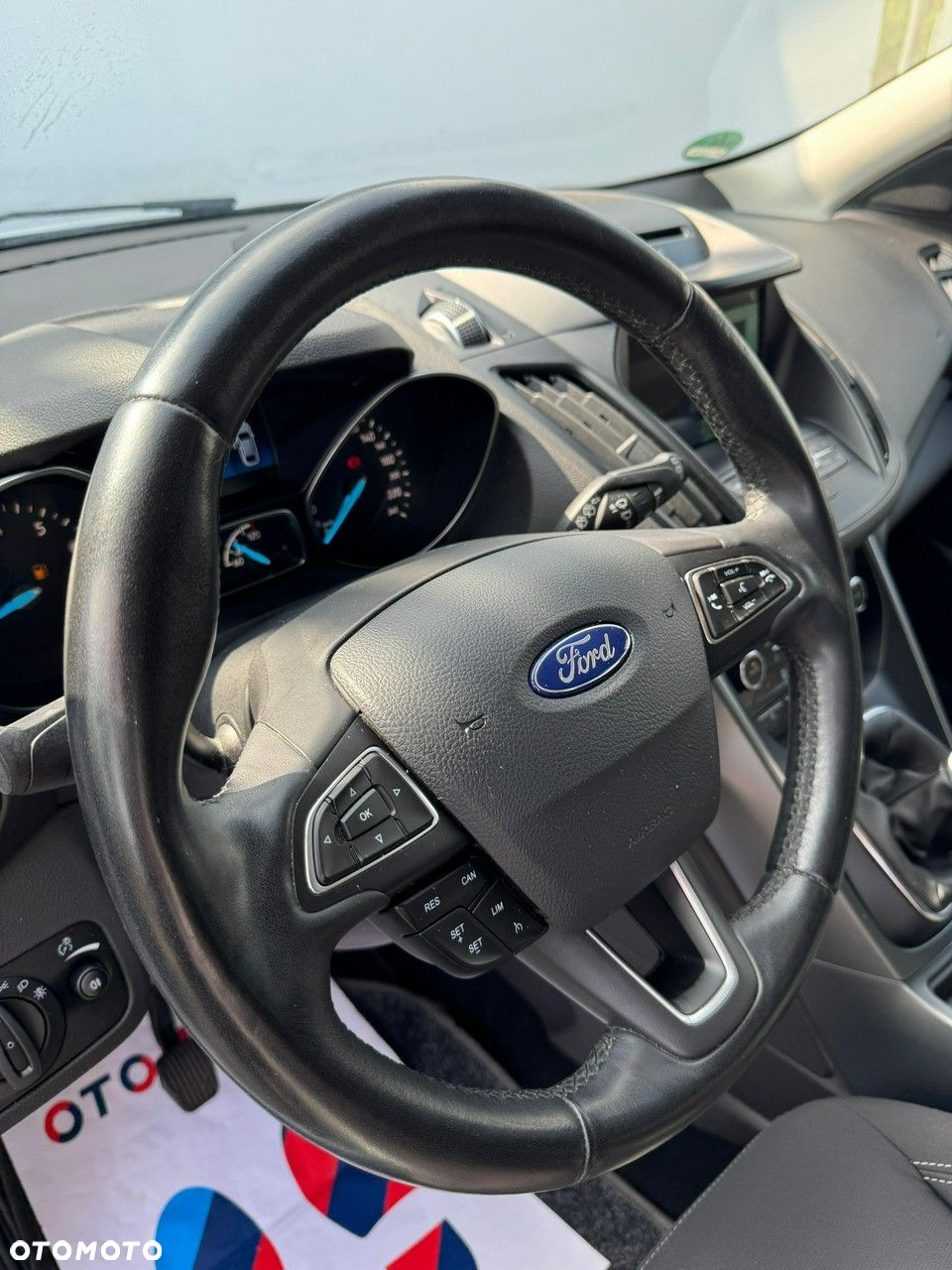 Ford Kuga - 17