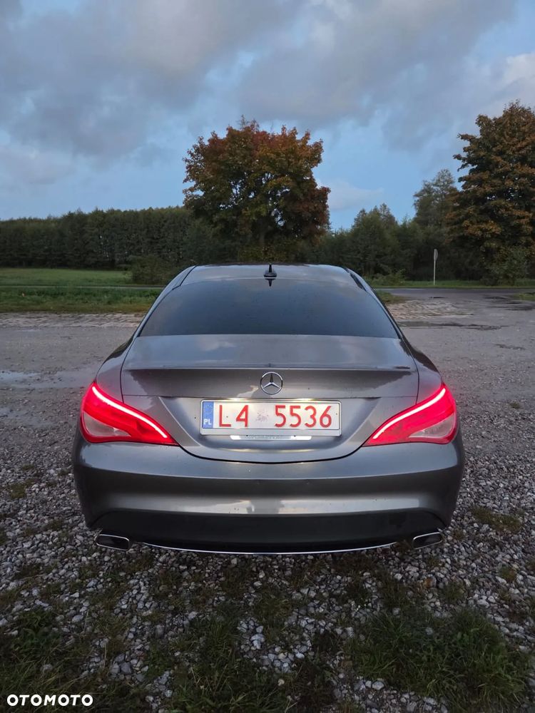 Mercedes-Benz CLA 250 7G-DCT - 19