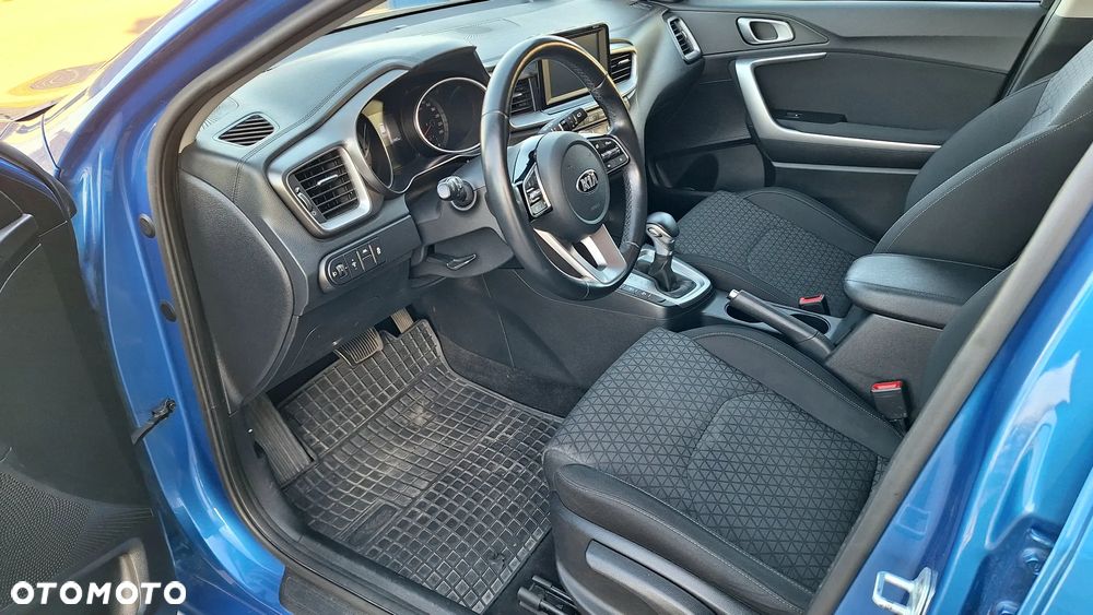 Kia Ceed 1.4 T-GDI M DCT - 12