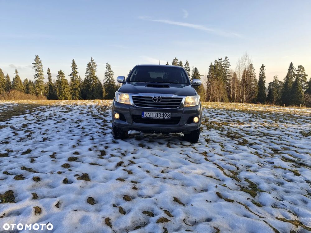 Toyota Hilux 3.0 D-4D Invincible - 13
