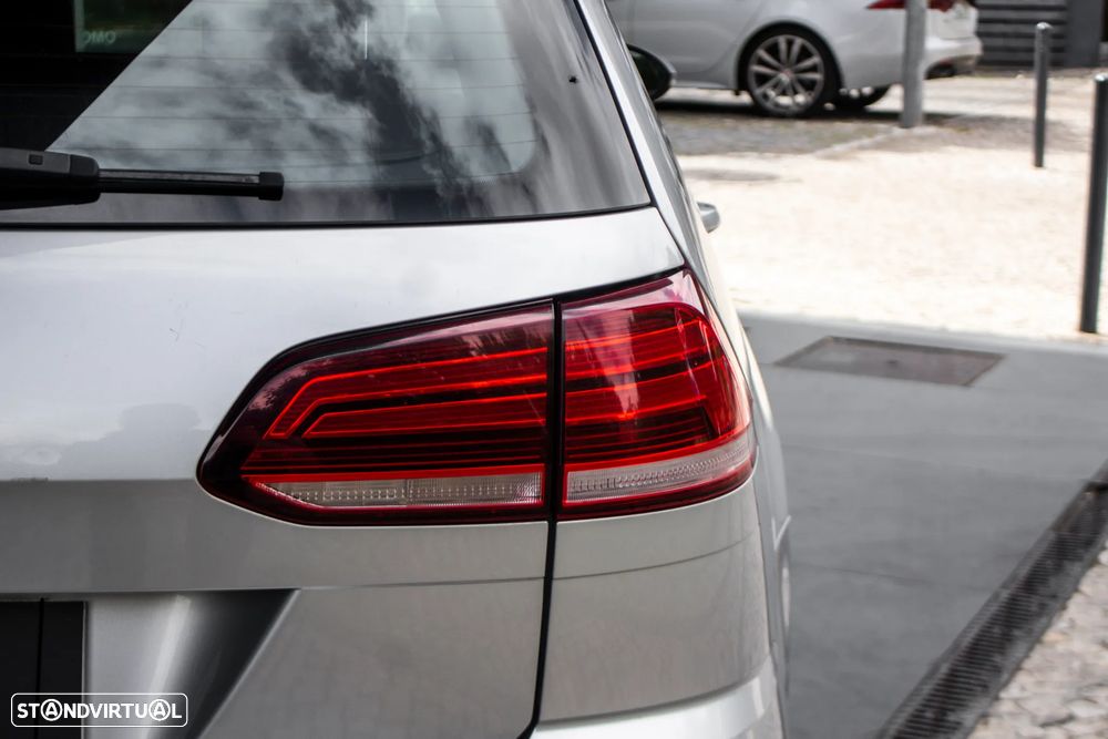 VW Golf Variant 1.6 TDi SCR Comfortline - 10