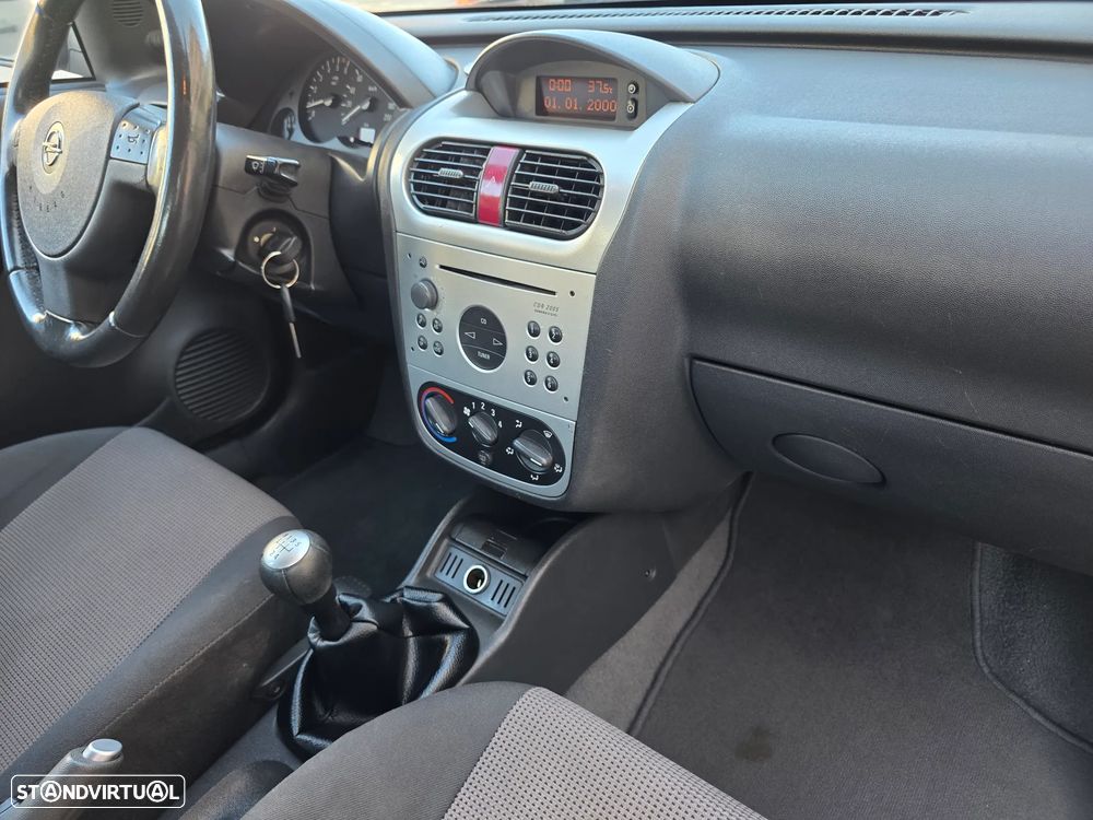 Opel Corsa 1.3 CDTI Enjoy R - 24
