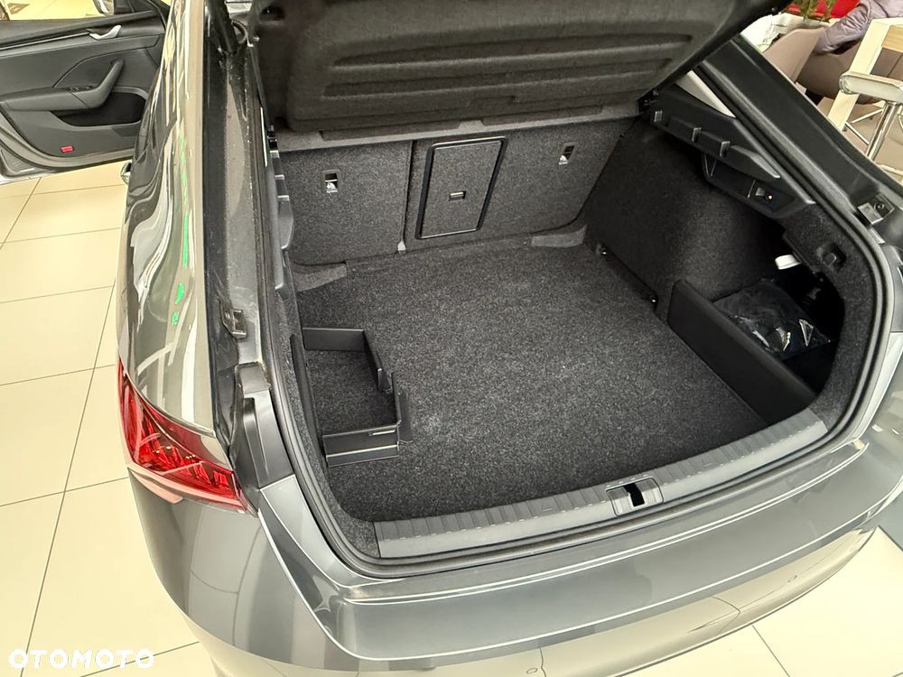 Skoda Octavia 2.0 TDI Edition 130 Selection DSG - 19