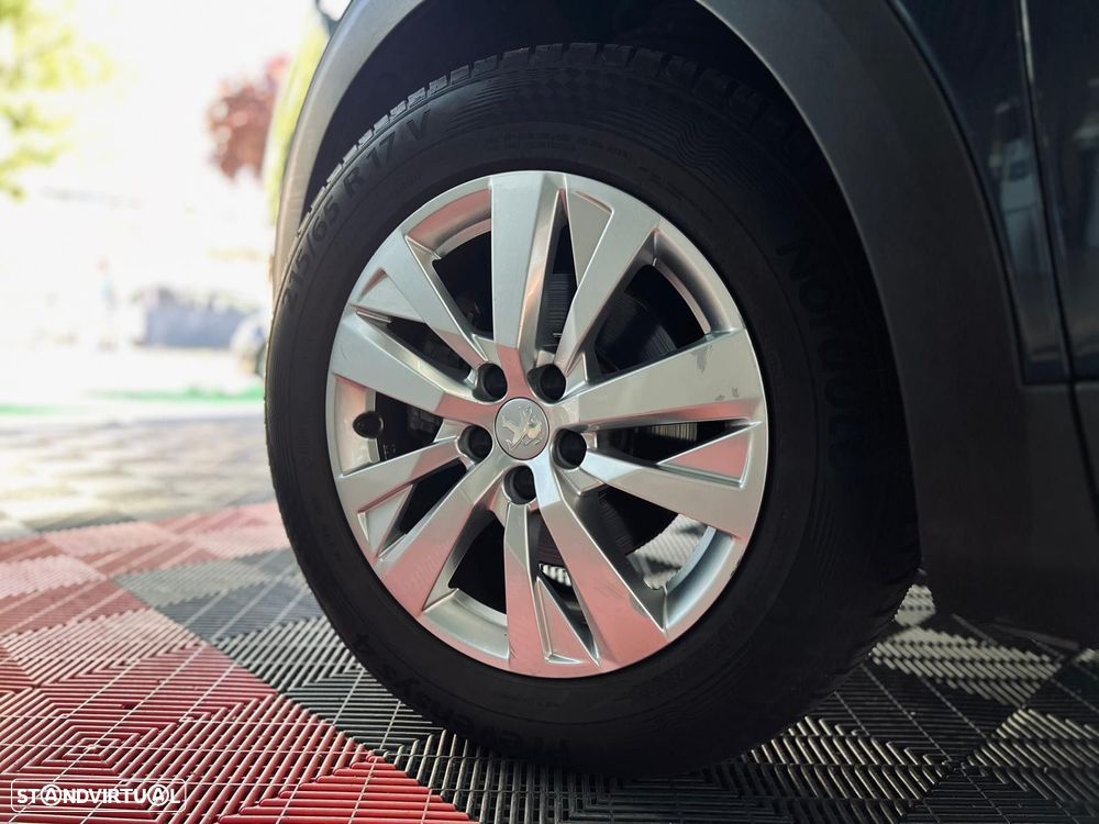Peugeot 5008 1.5 BlueHDi Allure EAT8 - 15