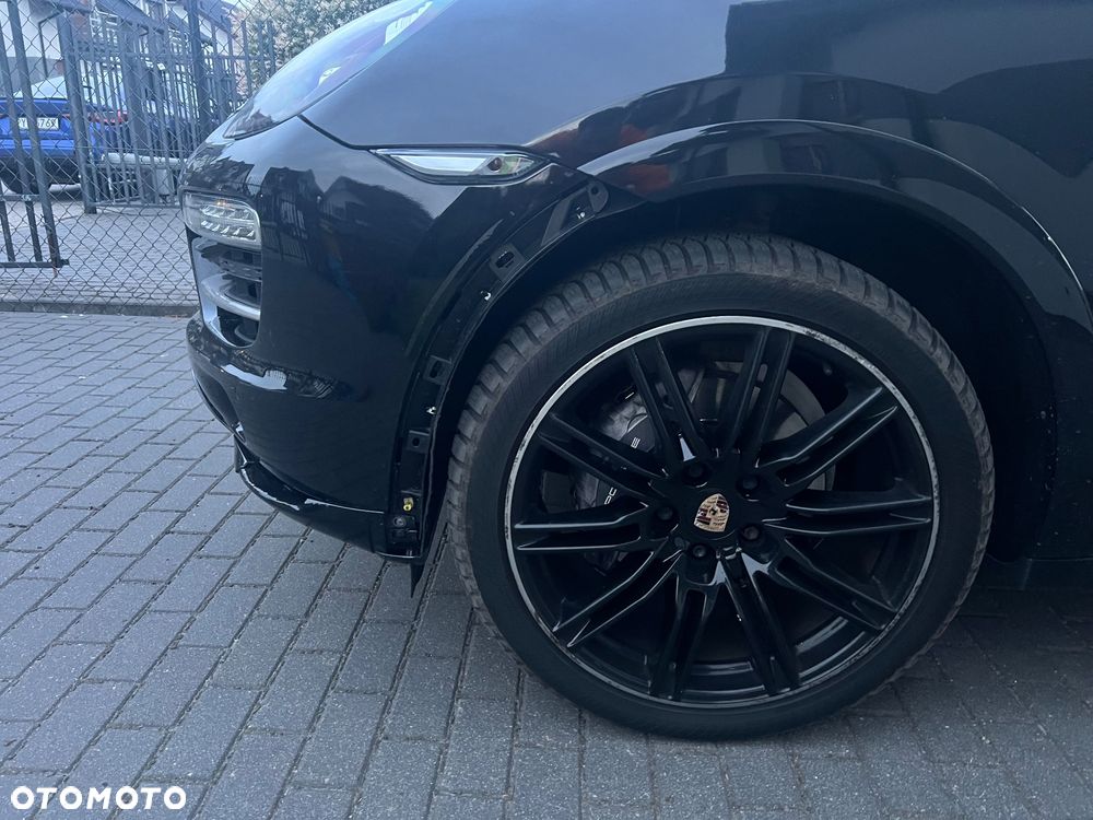 Porsche Cayenne - 5