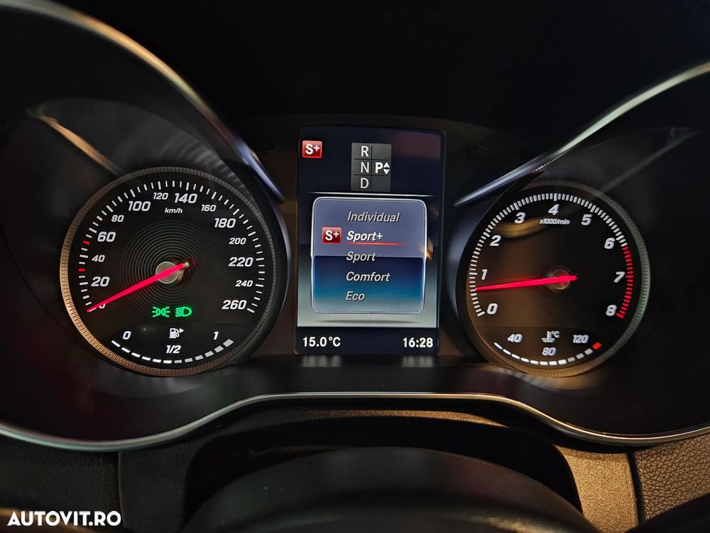 Mercedes-Benz C 180 Coupe 7G-TRONIC AMG Line - 33