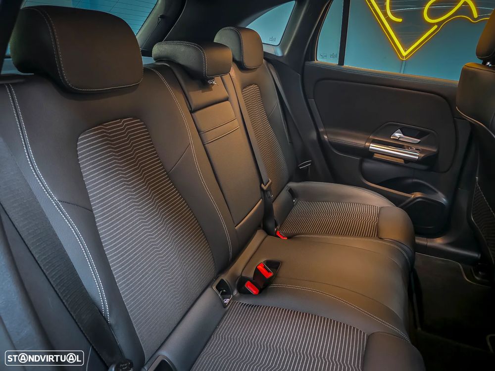 Mercedes-Benz EQA 250 - 26
