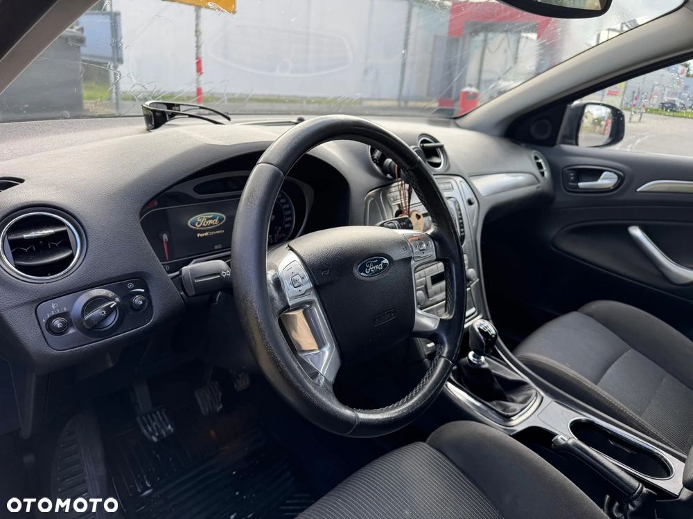 Ford Mondeo 2.0 TDCi Titanium - 12