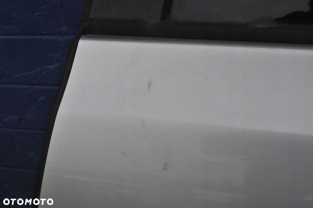 VOLKSWAGEN GOLF VI DRZWI LEWY TYŁ TYLNE KOMPLETNE HB 5D - 6