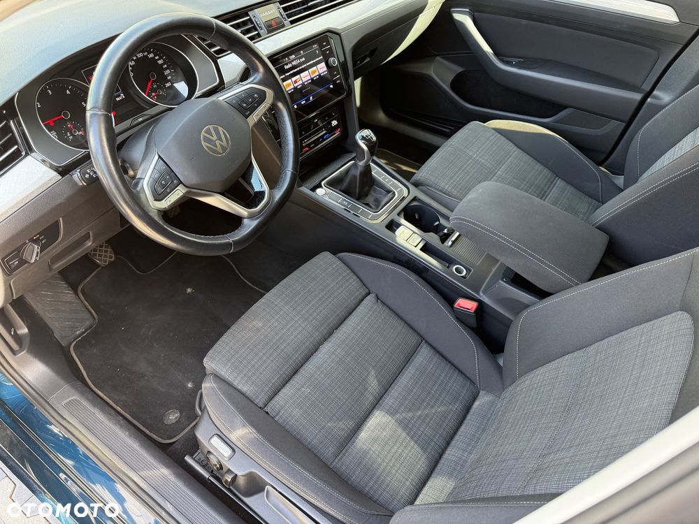 Volkswagen Passat 2.0 TDI EVO Business - 28