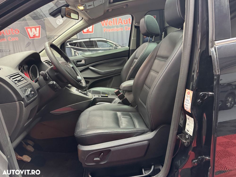 Ford Kuga - 9