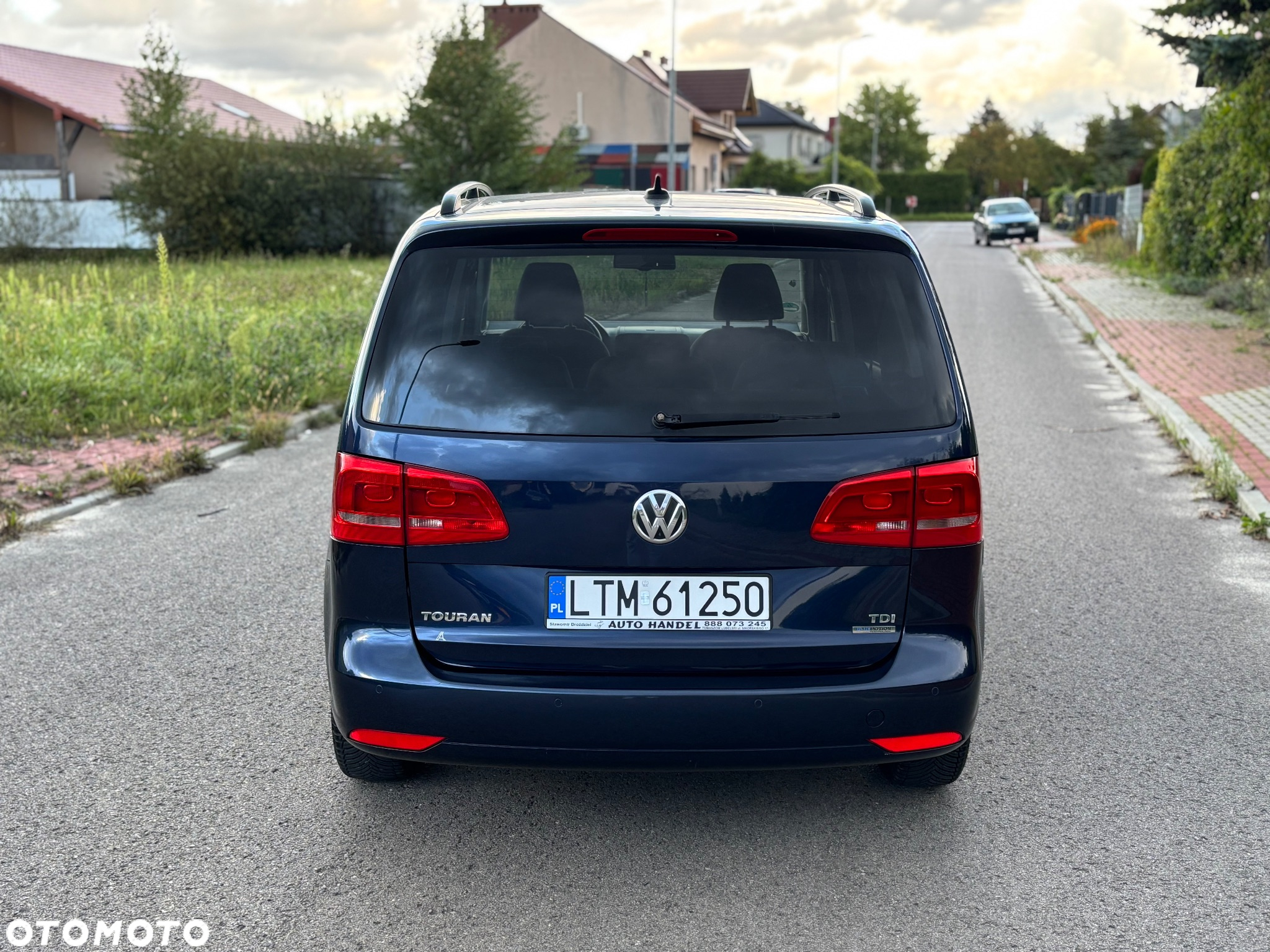 Volkswagen Touran - 19