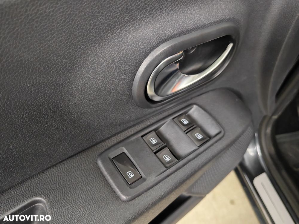 Dacia Lodgy 1.5 dCi Stepway - 21