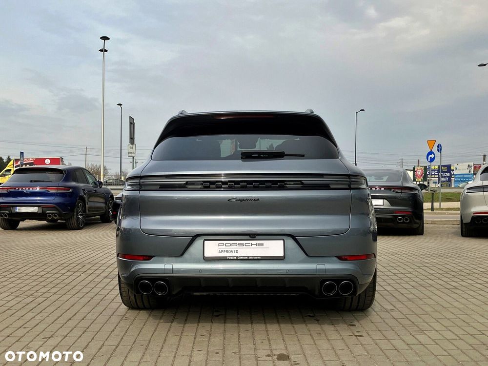 Porsche Cayenne - 5
