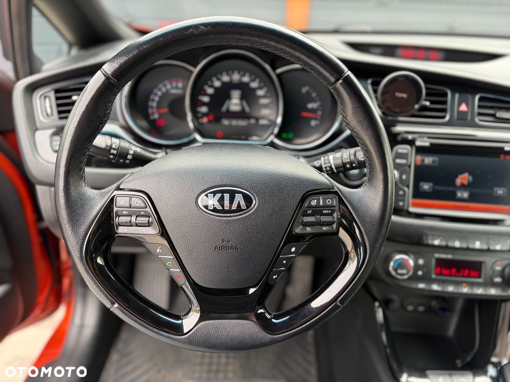 Kia Ceed 1.6 GDI Vision - 18