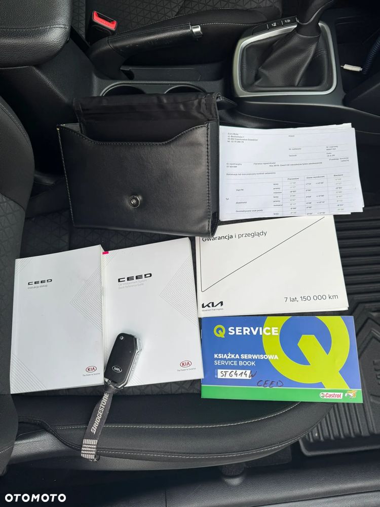 Kia Ceed 1.6 CRDi mHEV M - 15